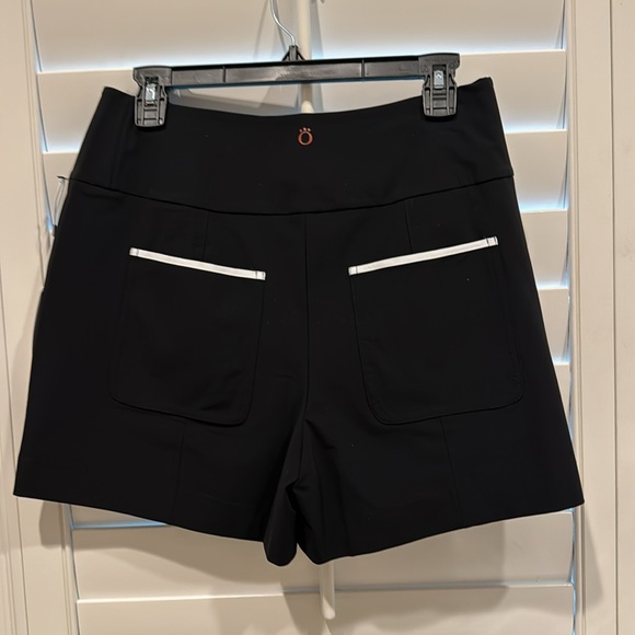 Kinona Carry My Cargo shorts, size medium, black/white, 4.5” inseam - Picture 2 of 4